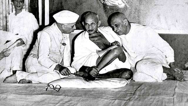 भारतीय स्वतंत्रता की पूर्व संध्या पर मोहनदास करमचंद गांधी 